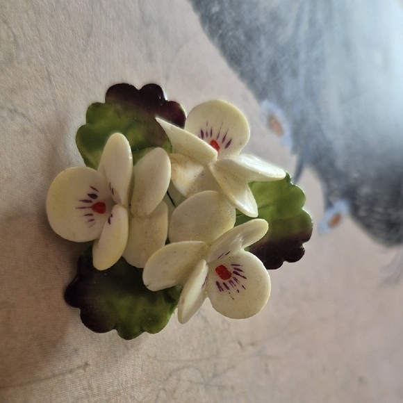 Vintage Porcelaine Cara China Pansy Brooch Made In England - Picture 1 of 1